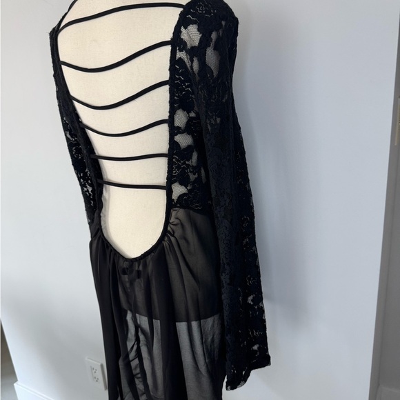 Rehab Black Lace Cut Out Blouse - Picture 1 of 17